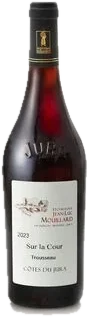 Bouteille de trousseau Sur la Cour